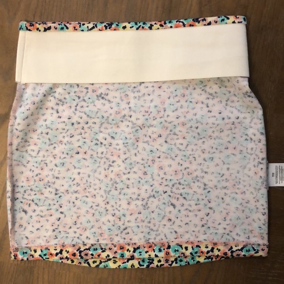 NWOT BCBGeneration Mini Skirt Floral pattern Size M - Picture 5 of 6
